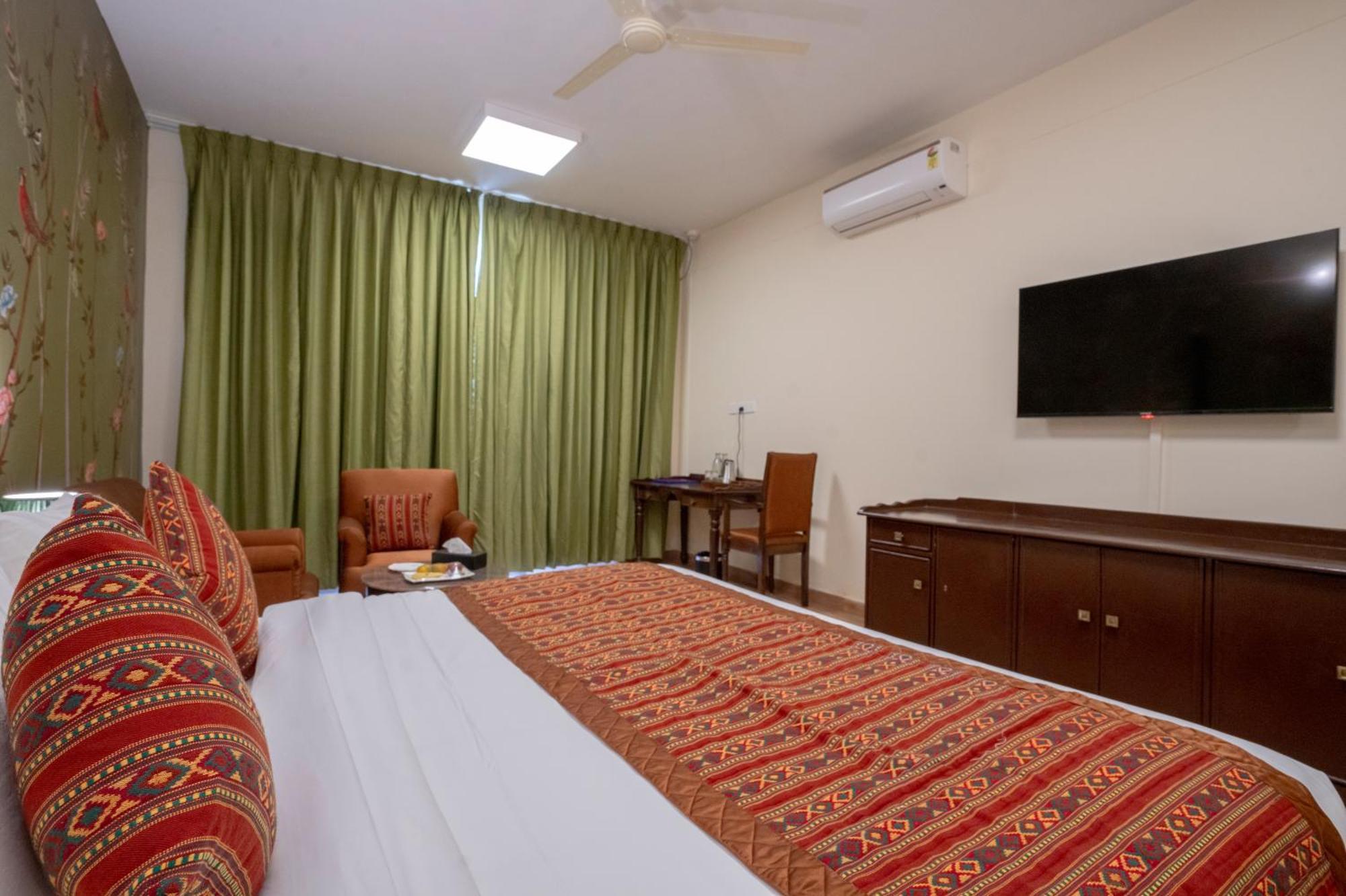 Hotel Devlok Himachal Swarg By Beas - Your Gateway To Heaven Baragrān Exterior foto